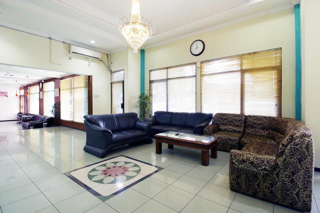 Airy Regol Moch Ramdan 96 Bandung