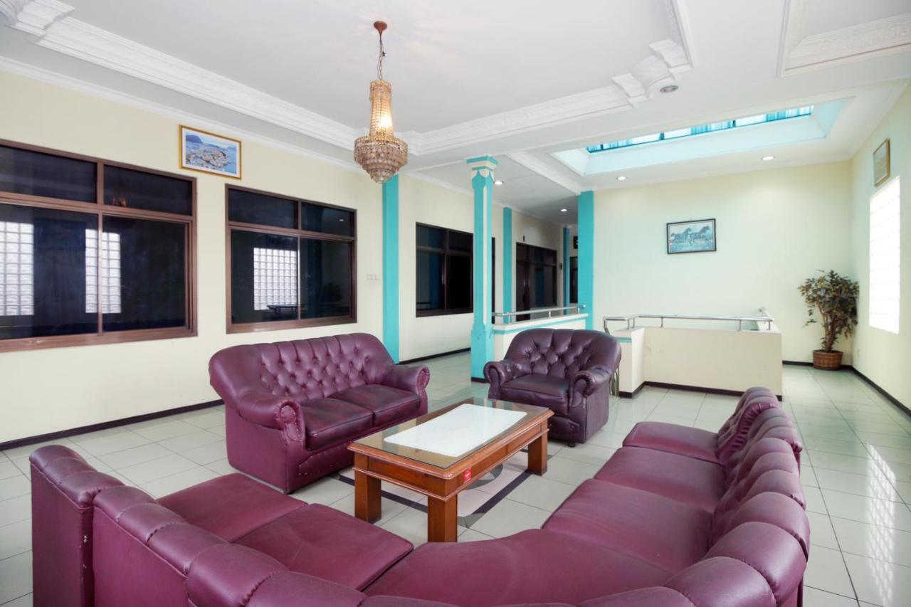 Airy Regol Moch Ramdan 96 Bandung